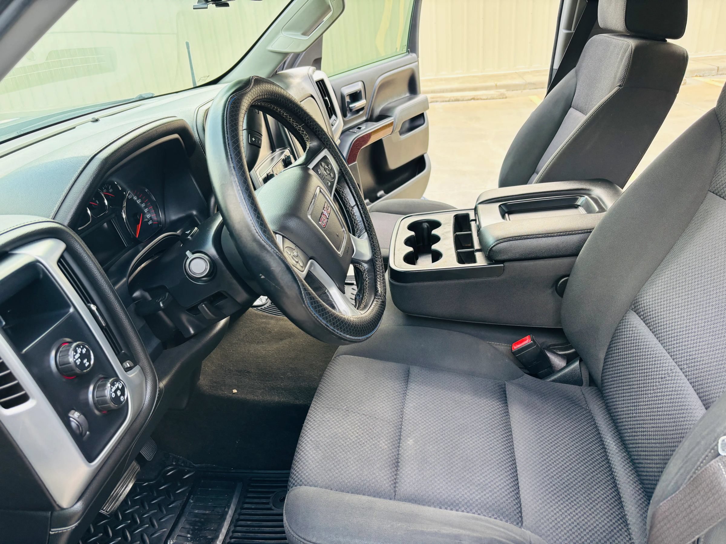Used 2016 GMC Sierra 1500 SLE w/ SLE Value Package AWD/4WD image 10