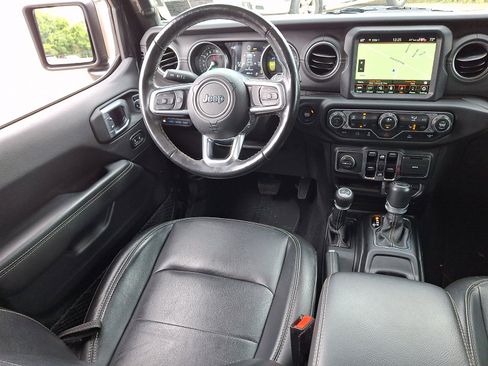 Used 2021 Jeep Wrangler Unlimited Sahara w/ Cold Weather Group AWD/4WD image 14