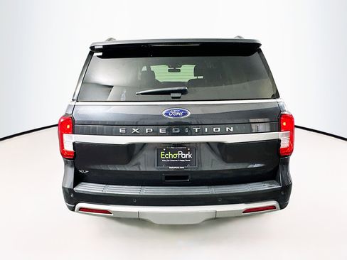 Used 2024 Ford Expedition XLT image 7