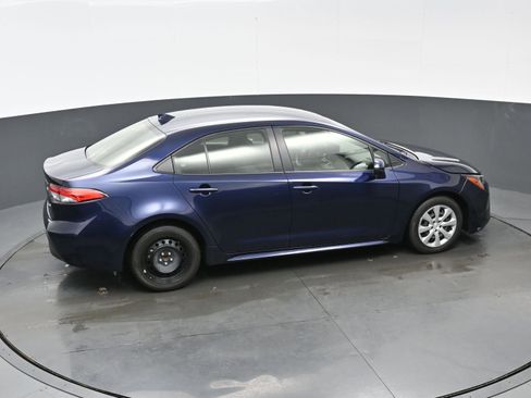 Used 2023 Toyota Corolla LE image 36