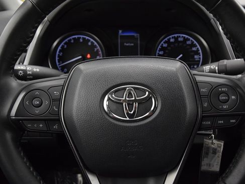 Used 2023 Toyota Camry SE image 21