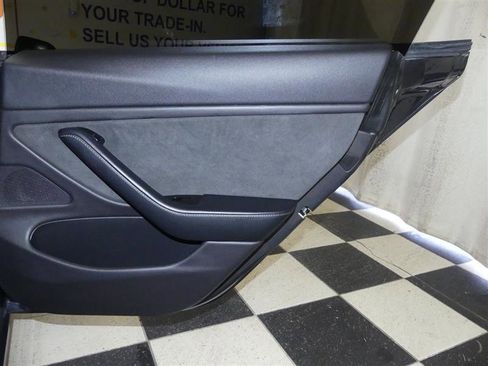 Used 2018 Tesla Model 3 Performance image 24