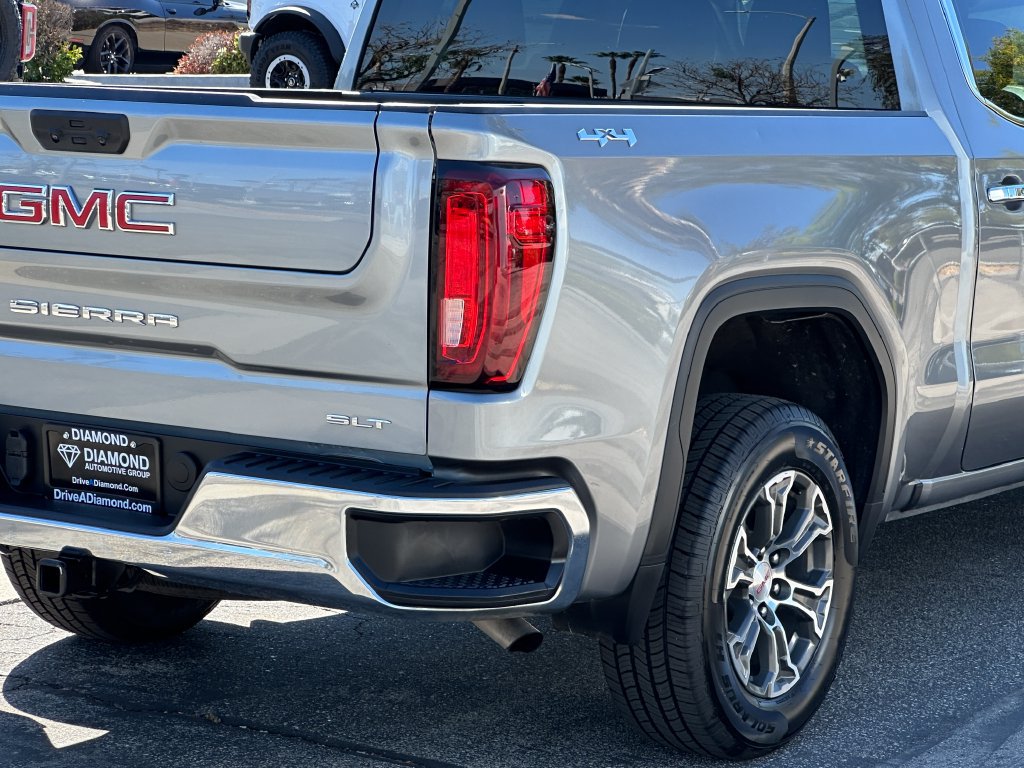 Used 2025 GMC Sierra 1500 SLT AWD/4WD image 8