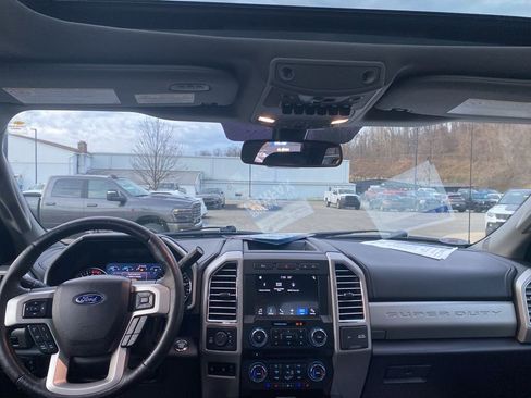 Used 2017 Ford F250 Lariat w/ Lariat Ultimate Package image 20