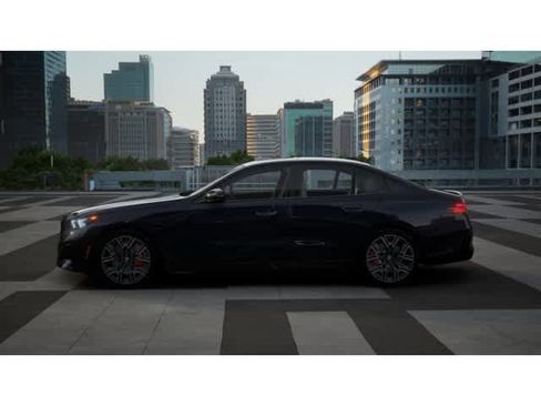 New 2026 BMW i5 eDrive40 w/ M Sport Package image 4