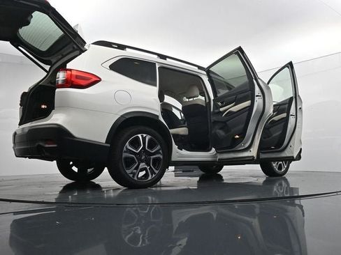 Used 2023 Subaru Ascent Limited AWD/4WD image 45