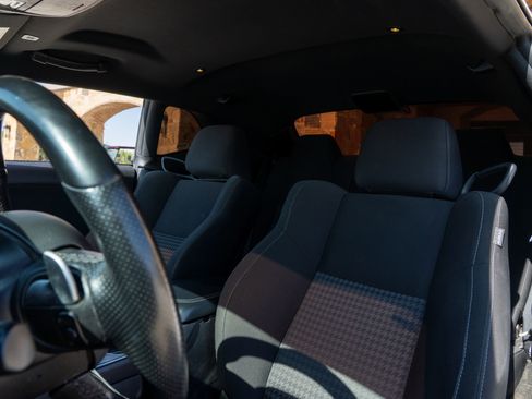 Used 2022 Dodge Challenger R/T RWD image 7