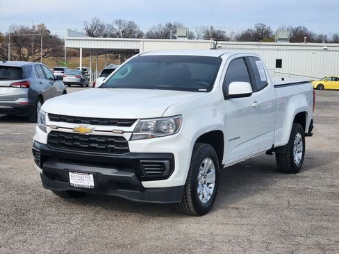 Used 2022 Chevrolet Colorado LT w/ Fleet Safety Package image 3