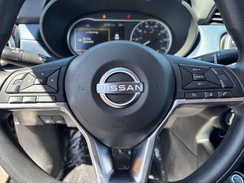 Used 2025 Nissan Versa SV FWD image 25