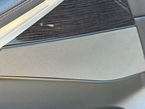 New 2026 BMW X7 xDrive40i w/ M Sport Package image 24