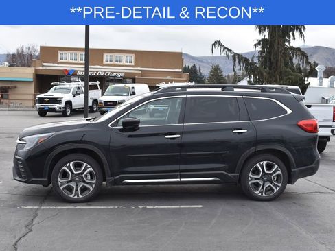 Used 2025 Subaru Ascent Touring image 2