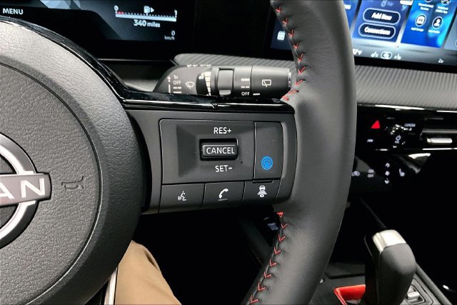 New 2026 Nissan Kicks SR w/ Cold Weather Package FWD image 23