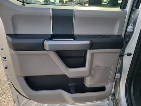 Used 2018 Ford F150 XLT AWD/4WD image 8