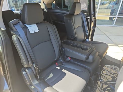 New 2026 Honda Odyssey EX-L image 12