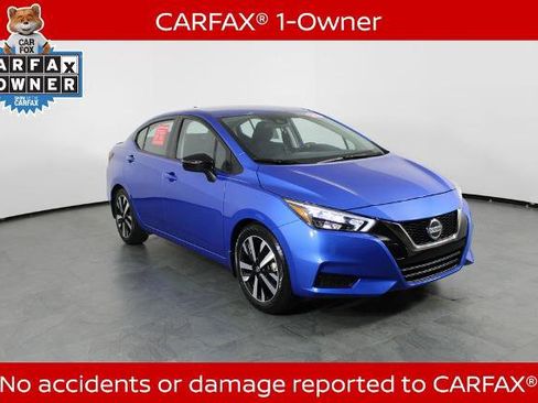 Certified 2022 Nissan Versa SR image 5