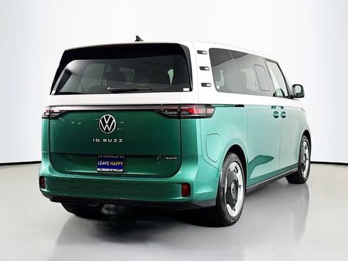 New 2025 Volkswagen ID. Buzz Pro S Plus image 7