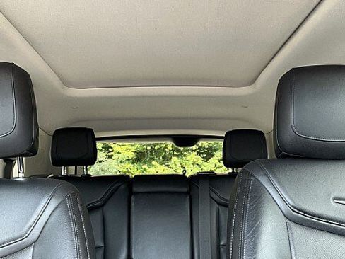 Used 2017 Cadillac XT5 Luxury FWD image 13