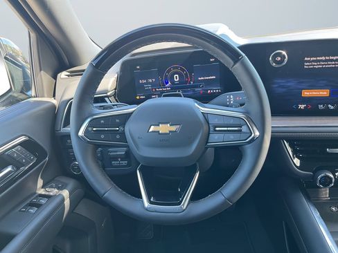 New 2026 Chevrolet Suburban High Country AWD/4WD image 12