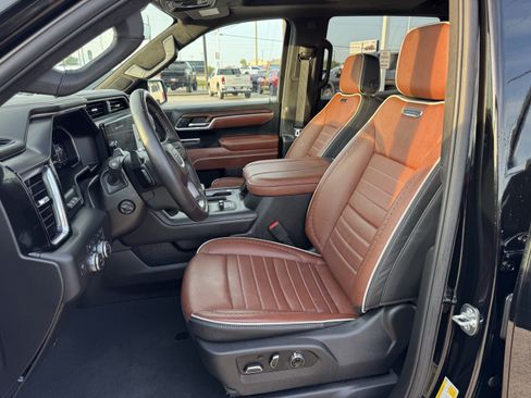 Used 2025 GMC Sierra 1500 Denali Ultimate AWD/4WD image 24