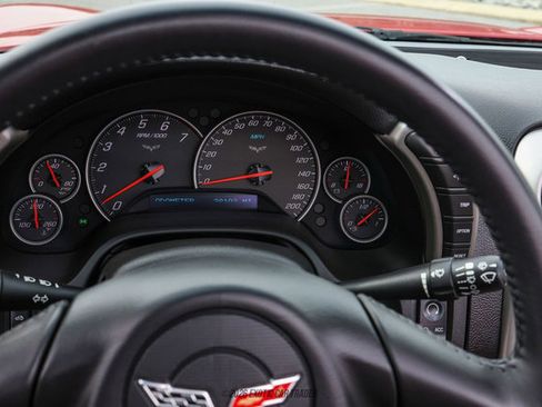 Used 2005 Chevrolet Corvette Convertible w/ Preferred Equipment Group image 57