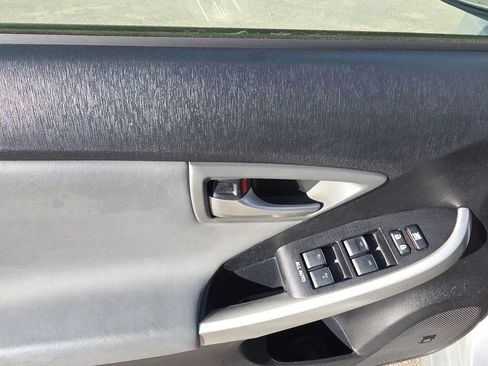 Used 2014 Toyota Prius Four w/ Solar Roof Package FWD image 36