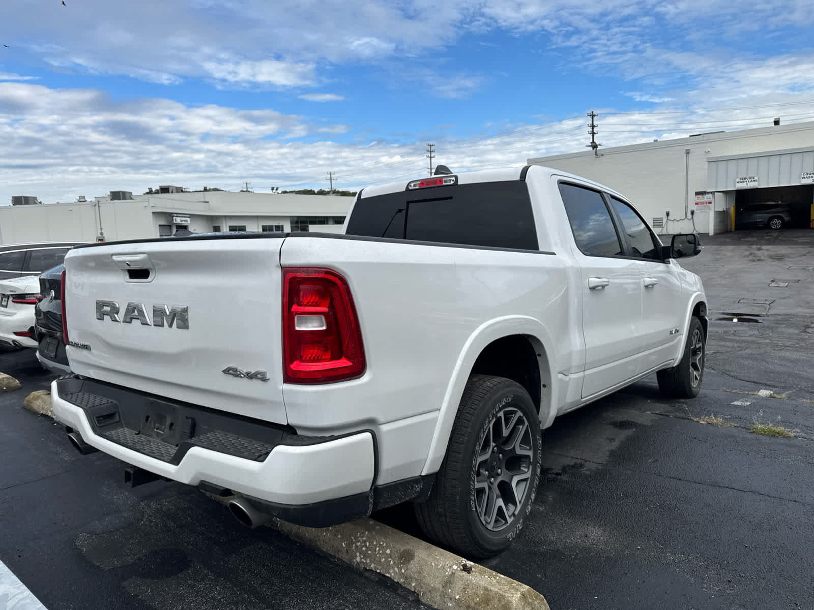 Used 2025 RAM 1500 Laramie w/ Sport Appearance Package AWD/4WD image 6