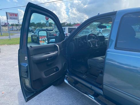 Used 2009 Chevrolet Silverado 1500 LT w/ Power Pack Plus RWD image 14