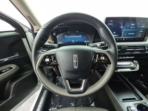 Used 2024 Lincoln Corsair Grand Touring AWD/4WD image 30
