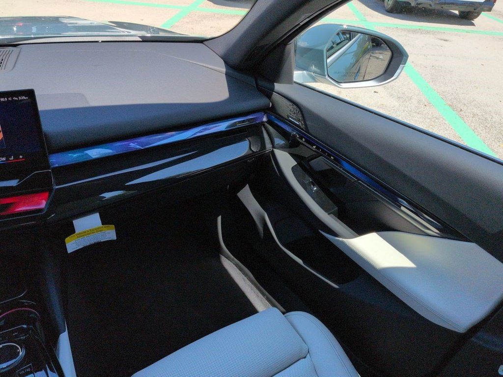 New 2027 BMW 530i xDrive w/ Premium Package AWD/4WD image 16