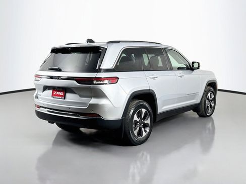 Used 2023 Jeep Grand Cherokee 4WD 4xe w/ Luxury Tech Group II image 5