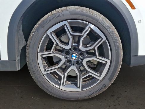 Used 2025 BMW X2 xDrive28i image 8