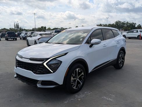 Certified 2023 Kia Sportage EX FWD image 4