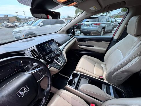 Used 2022 Honda Odyssey EX-L image 12