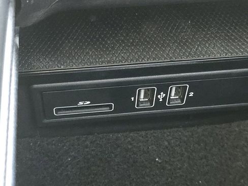 Used 2017 Mercedes-Benz C 300 Sedan image 30