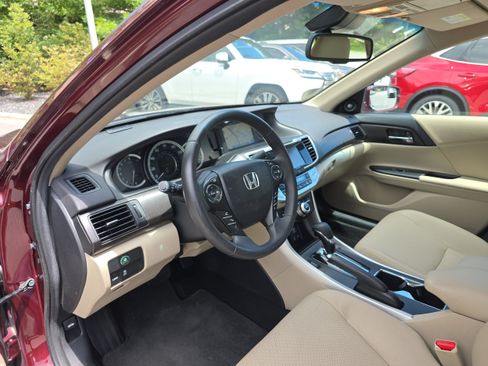 Used 2014 Honda Accord Touring image 22