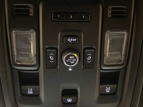 Used 2023 Chevrolet Tahoe Z71 w/ Z71 Off-Road Package image 22