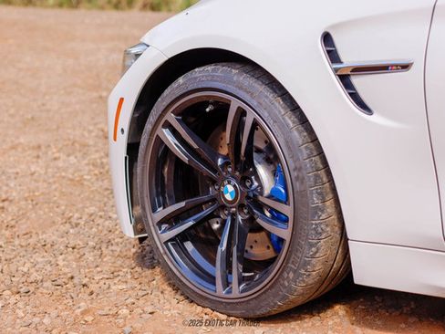 Used 2015 BMW M4 Convertible image 90