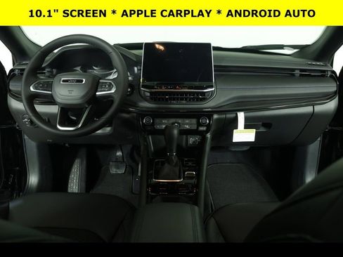 New 2026 Jeep Compass Latitude image 5