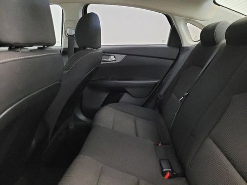 Used 2019 Kia Forte LXS image 18