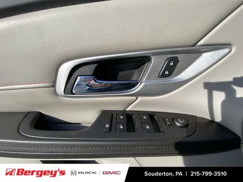 Used 2016 GMC Terrain SLT w/ Open Road Package image 25