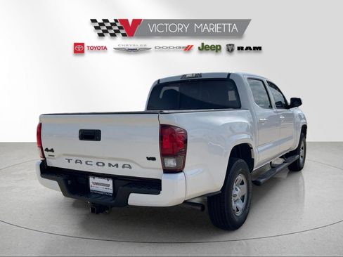 Used 2022 Toyota Tacoma SR AWD/4WD image 5