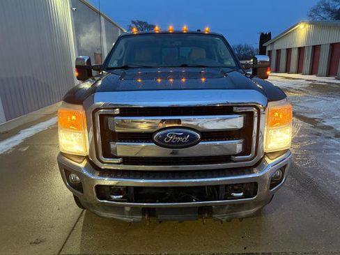 Used 2011 Ford F250 Lariat w/ Chrome Pkg image 5