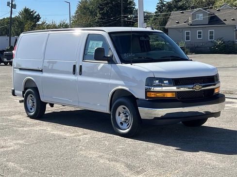 New 2025 Chevrolet Express 2500 w/ Communications Package image 7