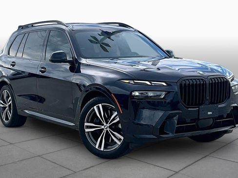 Used 2025 BMW X7 xDrive40i w/ M Sport Package AWD/4WD image 2