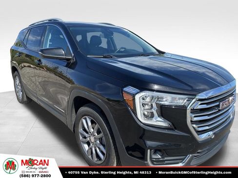 Used 2022 GMC Terrain SLT AWD/4WD image 3