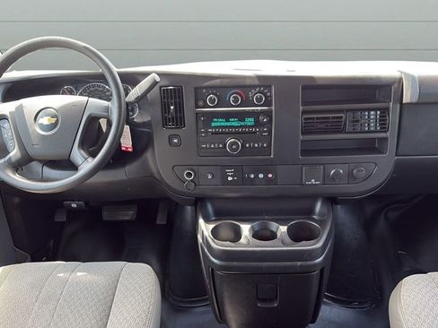 Used 2015 Chevrolet Express 3500 LT w/ LT Preferred Equipment Group RWD image 12