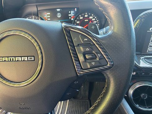 Used 2017 Chevrolet Camaro SS RWD image 21
