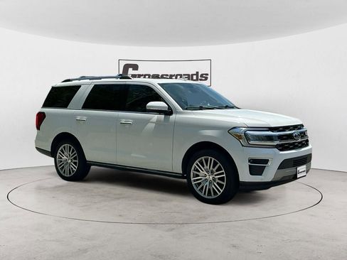 Used 2024 Ford Expedition Limited AWD/4WD image 7