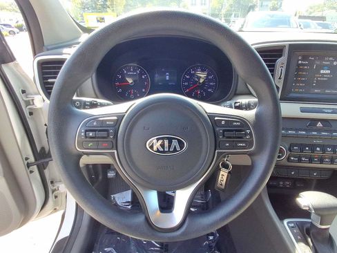 Used 2017 Kia Sportage LX w/ LX Popular Package AWD/4WD image 22