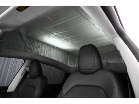 Used 2026 Tesla Model Y Long Range RWD image 14